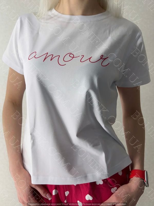 Жіночий комплект піжами (футболка+шорти) "Amour"
